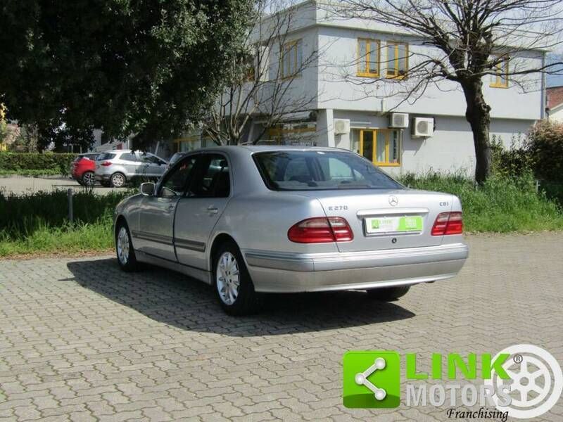 Occasion Mercedes E270 170 ch (125 kW) 2000 Gris Berline