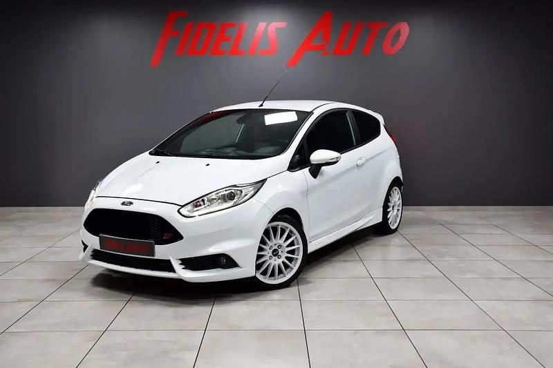 Blanc Utilisé 2017 Ford Fiesta Citadine | 11 490 € - Image 1/4