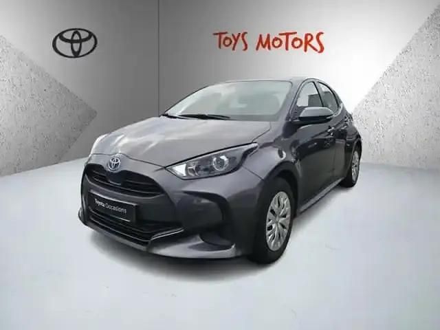 Occasion Toyota Yaris Hybrid 2022 Gris Citadine