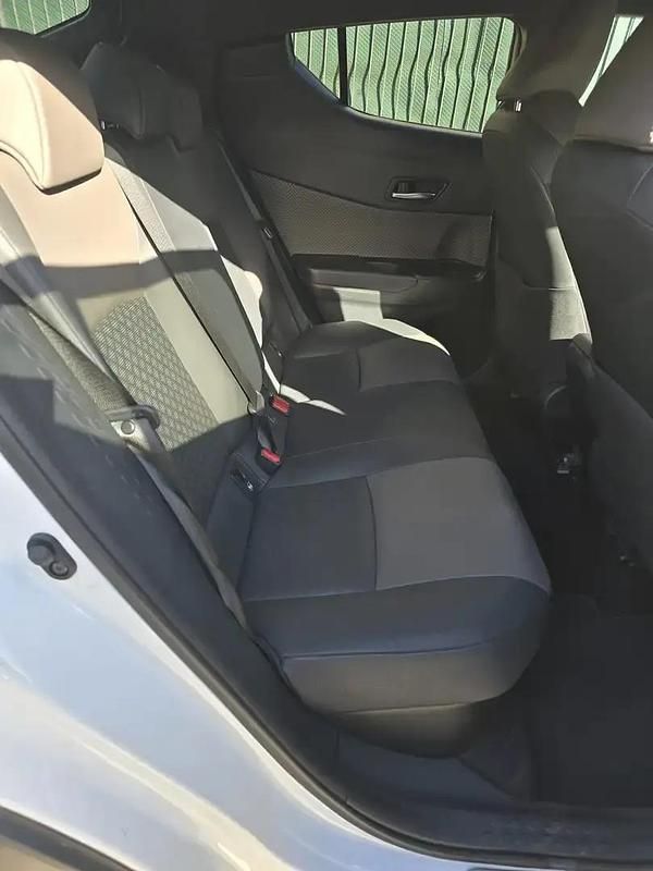 Blanc Occasion 2022 Toyota C-HR SUV | 19 300 € (Prix juste) - Image 1/4