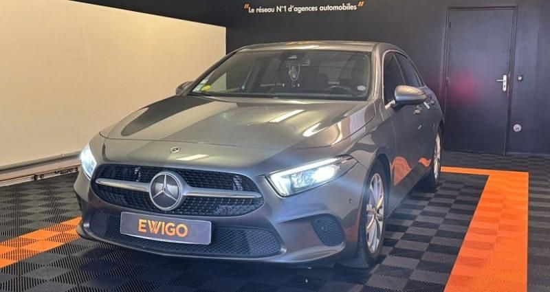 Gris Occasion 2019 Mercedes A180 Style Berline | 16 990 € (Bon prix) - Image 1/4