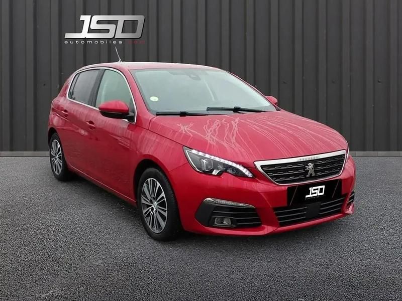 Rouge Occasion 2021 Peugeot 308 Allure Berline | 15 990 € (Prix juste) - Image 1/4