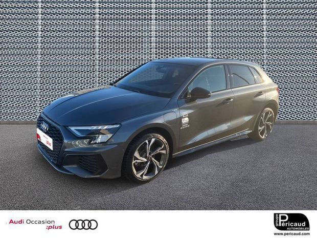 Gris Utilisé 2024 Audi A3 e-tron S-Line Citadine | 39 900 € (Prix cher) - Image 1/4