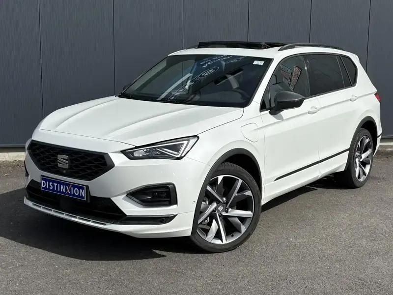 Blanc Utilisé 2024 Seat Tarraco FR SUV | 37 980 € - Image 1/4