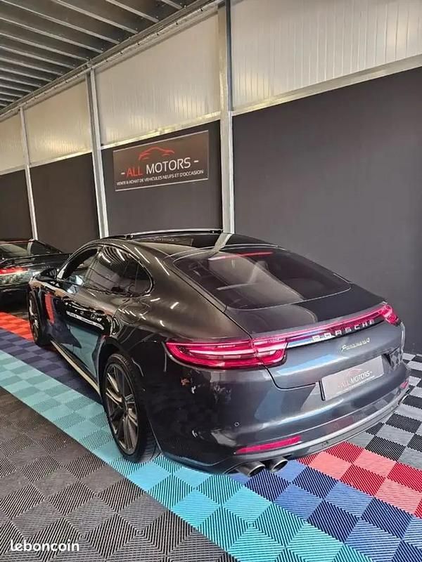 Occasion Porsche Panamera 4 464 ch (341 kW) 2018 Gris Berline
