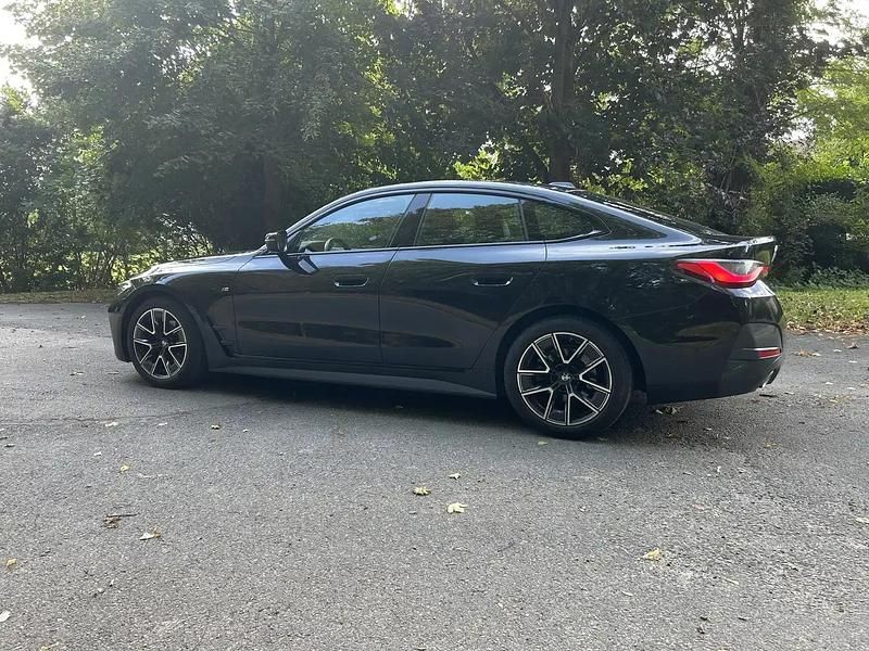 Utilisé 2022 BMW 420 Gran Coupé Sport Line Coupé | 34 990 € (Prix juste) - Image 1/4