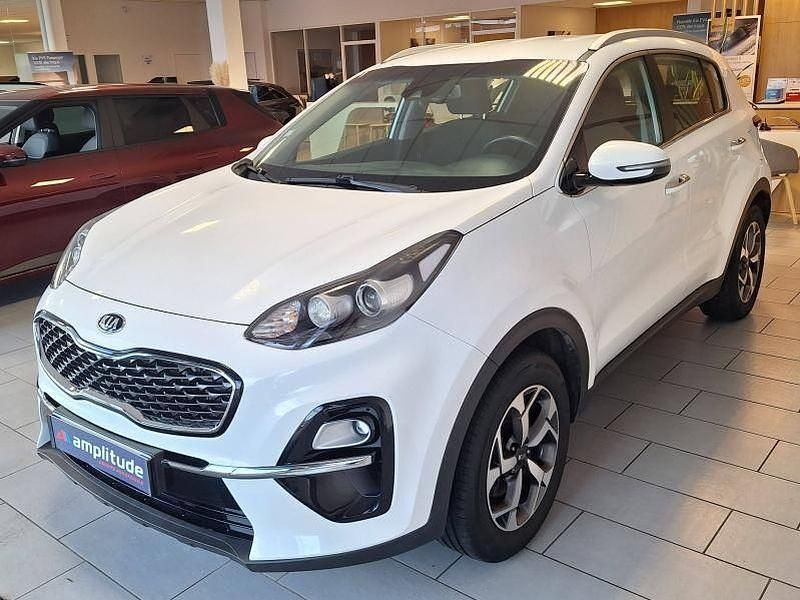 Blanc platine Utilisé 2019 Kia Sportage Active SUV | 16 599 € (Prix juste) - Image 1/4