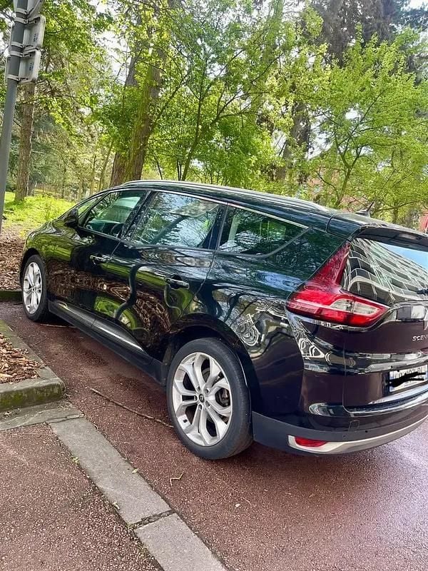 Utilisé 2017 Renault Grand Scénic IV Zen Monospace | 8 900 € (Prix assez cher) - Image 1/4