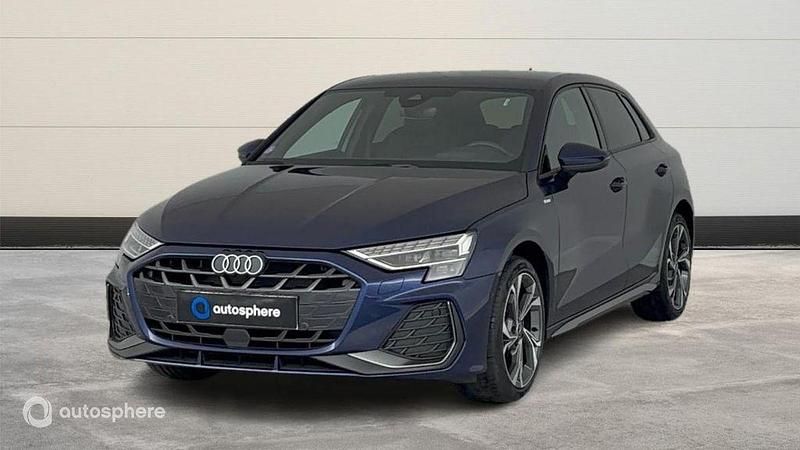 Bleu Utilisé 2025 Audi A3 Sportback e-tron S-Line Citadine | 40 799 € (Prix cher) - Image 1/4