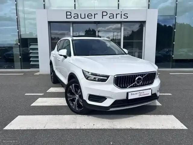 Blanc Utilisé 2021 Volvo XC40 Inscription SUV | 27 980 € (Bon prix) - Image 1/4