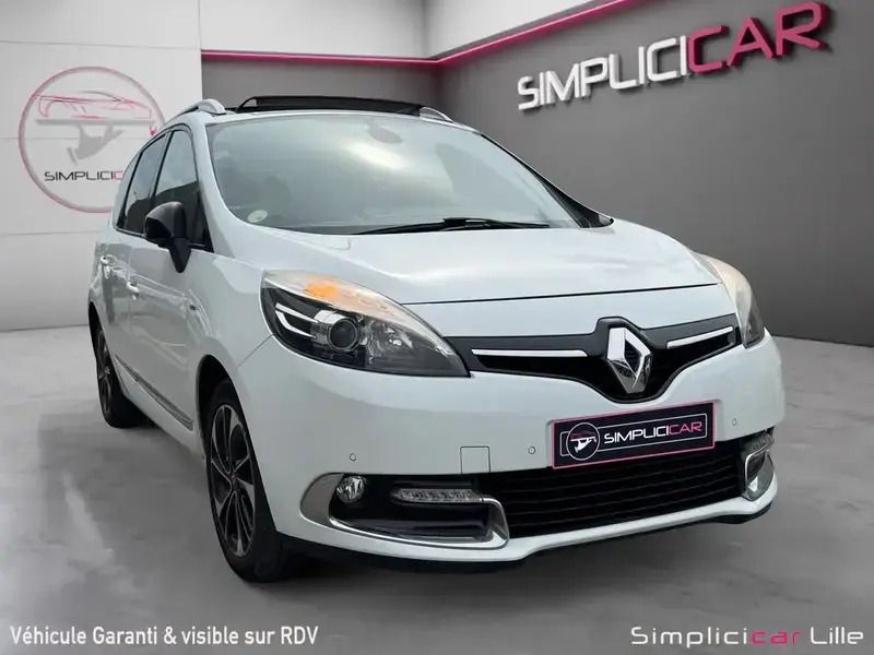 Blanc Utilisé 2016 Renault Scénic III Bose Edition Monospace | 10 990 € (Prix juste) - Image 1/4