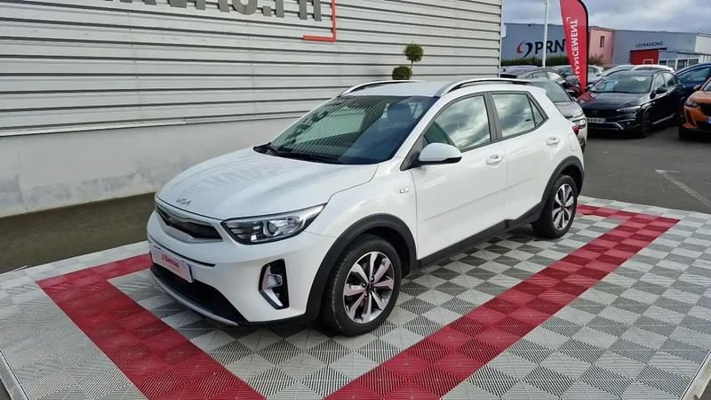 Occasion Kia Stonic Active 101 ch (74 kW) 2021 Blanc SUV