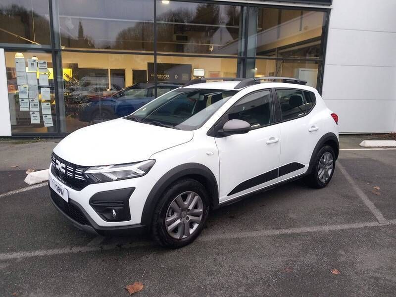 Blanc Utilisé 2023 Dacia Sandero Expression Citadine | 16 490 € (Prix juste) - Image 1/1