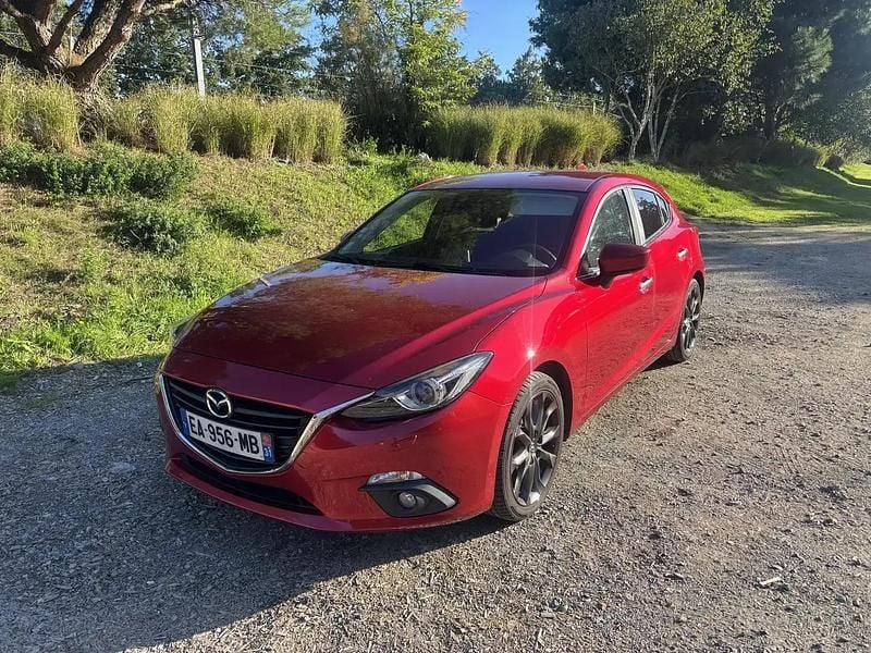 Rouge Utilisé 2016 Mazda 3 Berline | 13 900 € (Prix juste) - Image 1/4