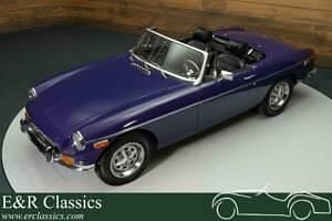 Violet Utilisé 1974 MG B Cabriolet | 16 950 € - Image 1/4