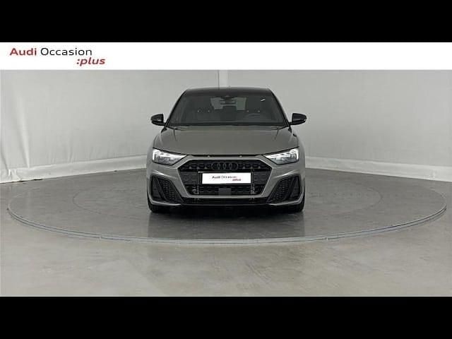 Occasion Audi A1 Sportback S-Line 150 ch (110 kW) 2026 Gris chronos métallisé noir mythe métallisé Citadine
