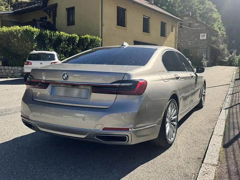 Occasion BMW 730 286 ch (210 kW) 2021 Gris Berline