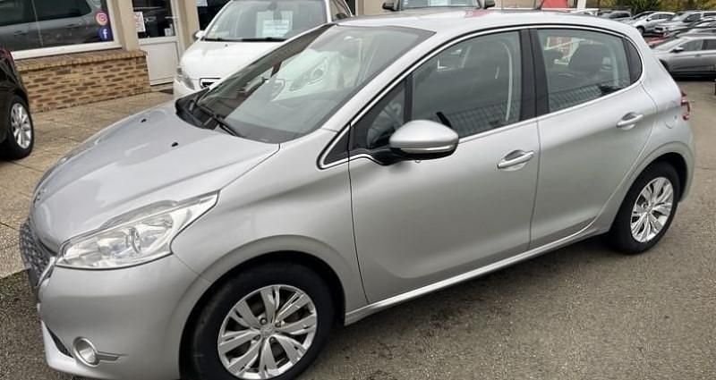 Utilisé 2013 Peugeot 208 Business-Line Citadine | 8 490 € (Prix juste) - Image 1/4