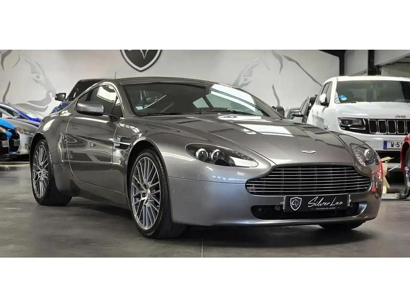 Gris Utilisé 2009 Aston Martin V8 Vantage Coupé | 57 990 € - Image 1/4