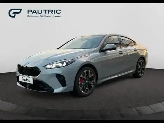 M brooklyn grey métallisé Occasion 2025 BMW 220 M Sport Coupé | 47 650 € (Prix juste) - Image 1/4