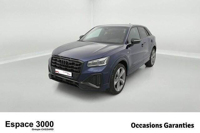Bleu navarre métallisé Occasion 2024 Audi Q2 Black Edition SUV | 41 990 € - Image 1/4