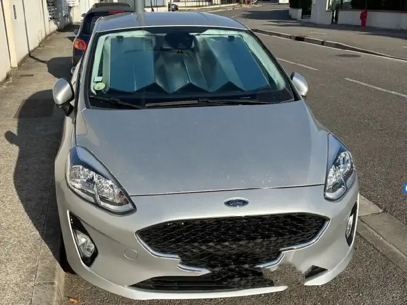 Utilisé 2019 Ford Fiesta Cool & Connect Citadine | 12 000 € (Prix juste) - Image 1/4