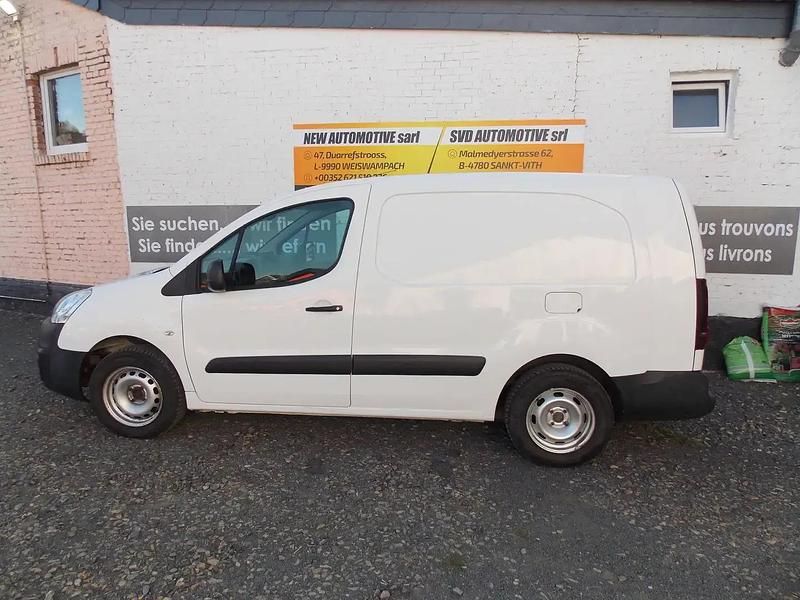 Blanc Utilisé 2018 Citroën Berlingo Monospace | 8 756 € (Bon prix) - Image 1/4