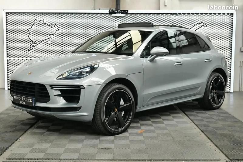 Gris Occasion 2019 Porsche Macan Turbo SUV | 61 950 € (Bon prix) - Image 1/4