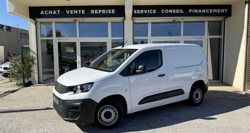 Utilisé 2022 Peugeot Partner Premium Van | 14 990 € (Prix juste) - Image 1/4