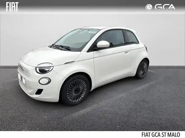 Blanc Utilisé 2023 Fiat 500e Citadine | 18 990 € (Prix juste) - Image 1/4