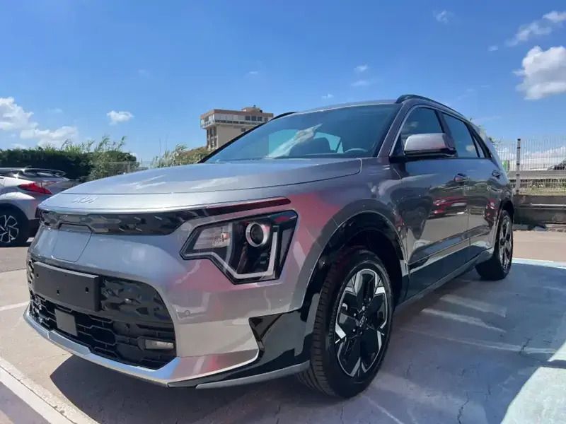 Utilisé 2024 Kia e-Niro 2 SUV | 36 590 € (Prix juste) - Image 1/4