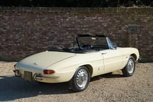 Occasion Alfa Romeo Spider 109 ch (80 kW) 1967 Beige Cabriolet
