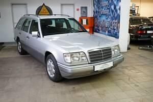 Occasion Mercedes E220 150 ch (110 kW) 1993 Argent Berline