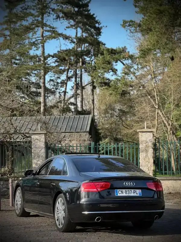 Image 2/4