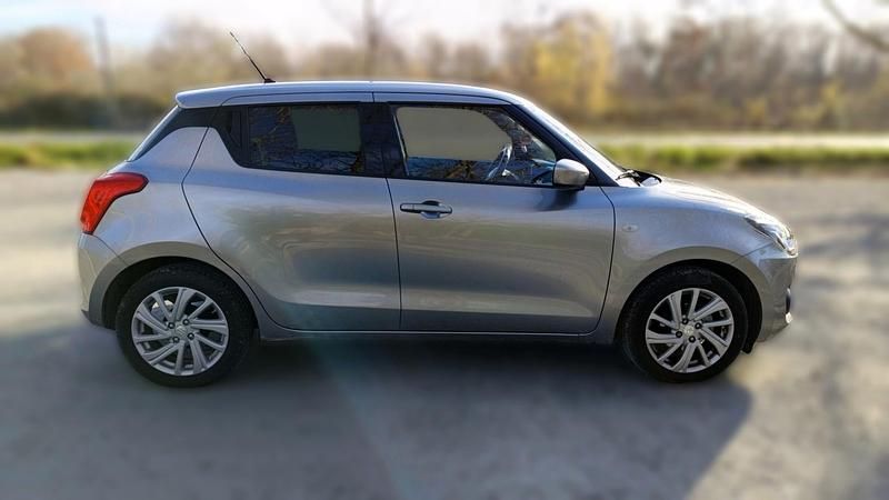 Occasion Suzuki Swift 83 ch (61 kW) 2024 Gris Berline