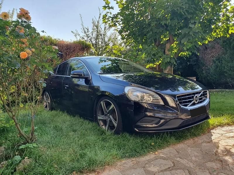 Noir Utilisé 2012 Volvo S60 R-Design Berline | 17 200 € - Image 1/4