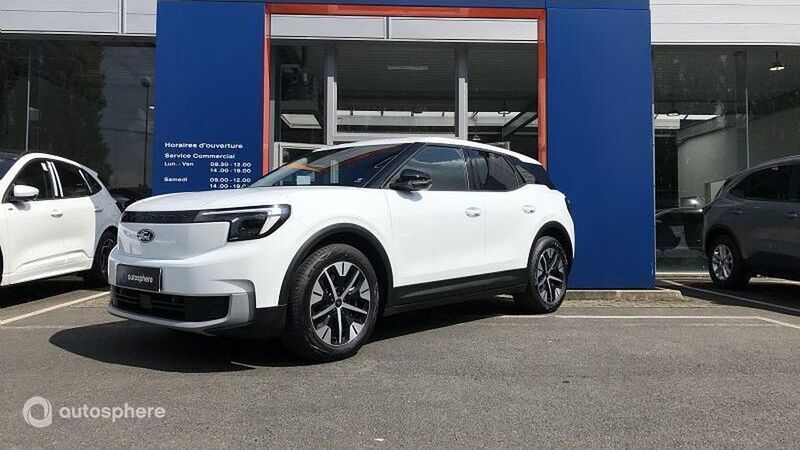 Blanc glacier Nouvelle 2024 Ford Explorer Extended Range SUV | 44 999 € (Prix assez cher) - Image 1/4