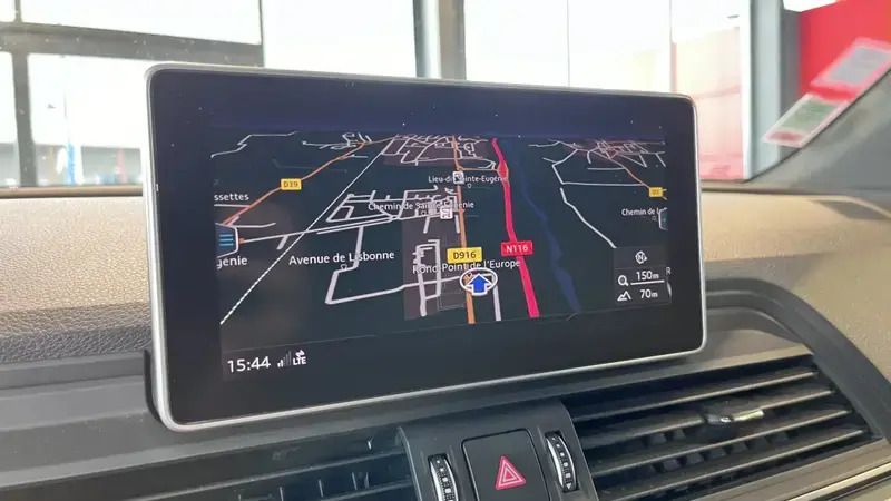 Image 2/4