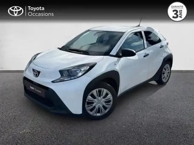 Blanc Utilisé 2023 Toyota Aygo X Business Edition SUV | 12 990 € - Image 1/4