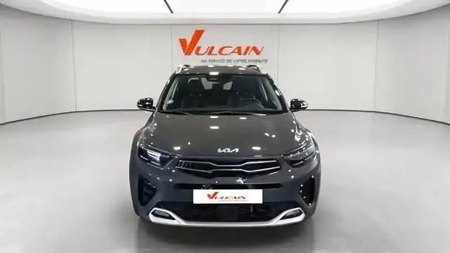Occasion Kia Stonic 120 ch (88 kW) 2022 Gris SUV