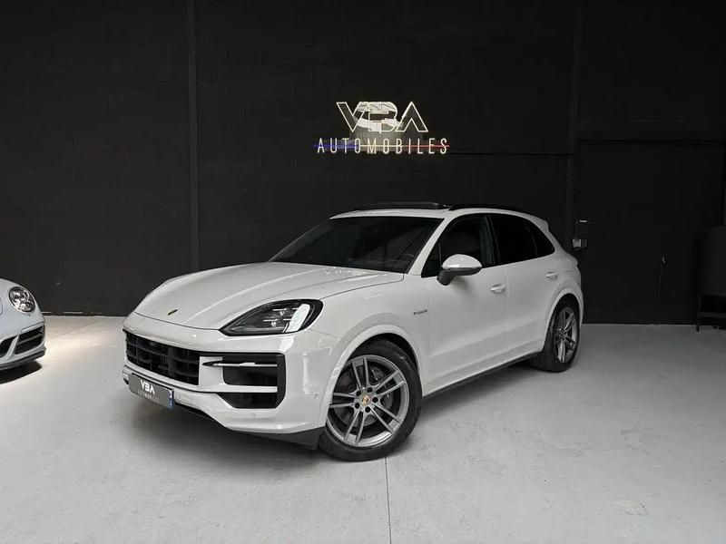 Gris Occasion 2024 Porsche Cayenne SUV | 112 990 € - Image 1/4
