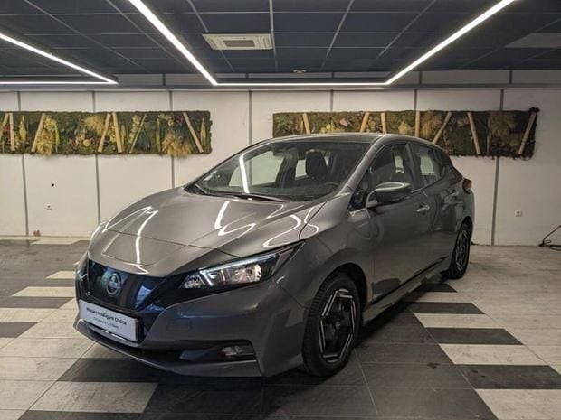 Gris Utilisé 2022 Nissan Leaf Acenta Citadine | 18 500 € (Prix cher) - Image 1/4