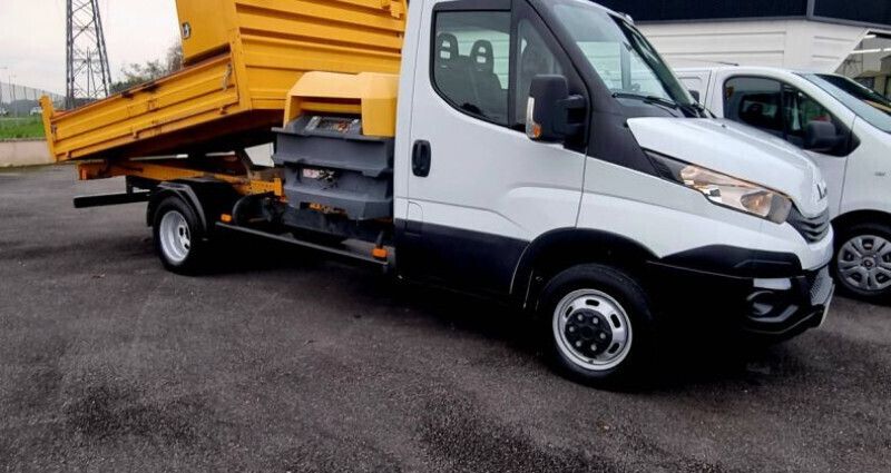 Utilisé 2018 Iveco Daily | 37 800 € - Image 1/4