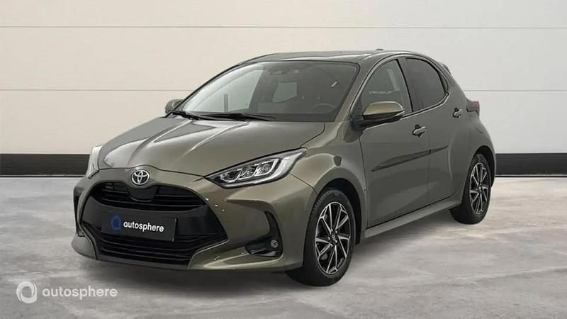 Gris Utilisé 2021 Toyota Yaris Hybrid Berline | 20 499 € (Prix assez cher) - Image 1/4