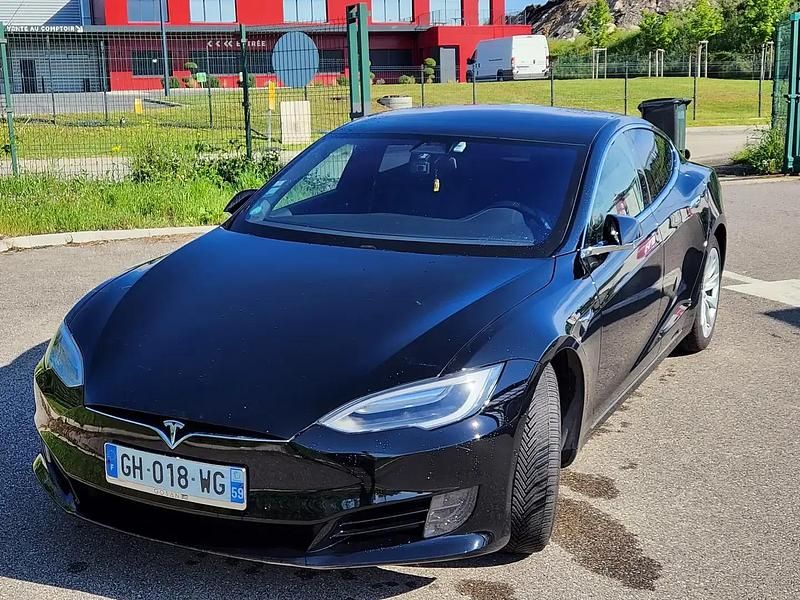 Noir Utilisé 2017 Tesla Model S RWD Berline | 21 000 € - Image 1/4
