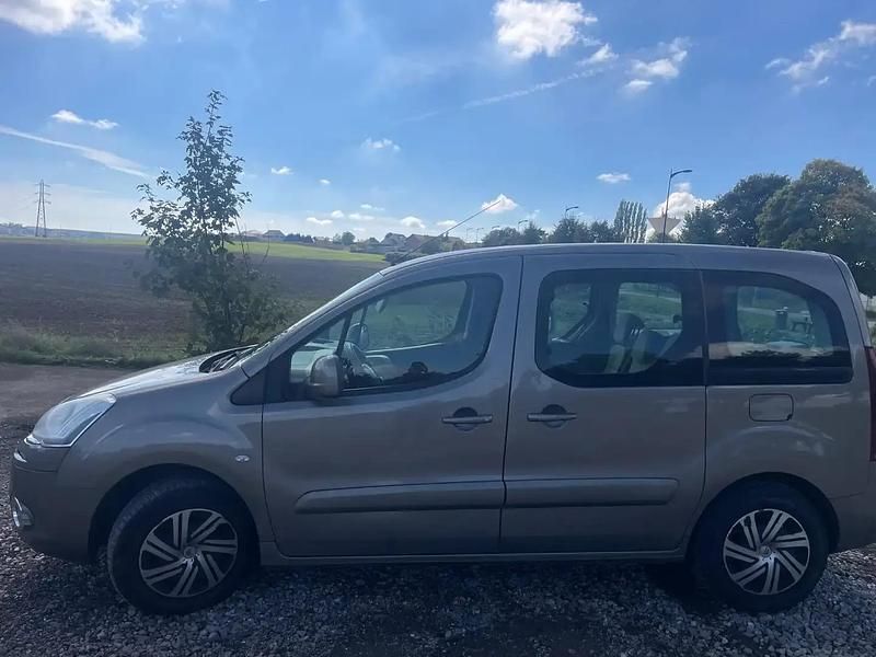 Occasion 2013 Citroën Berlingo Comfort Monospace | 4 290 € (Prix assez cher) - Image 1/4
