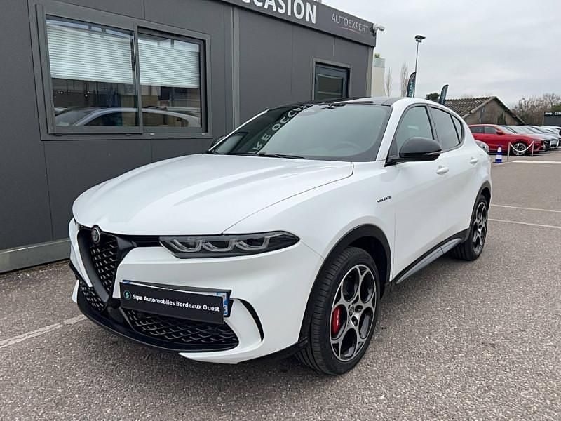 Blanc Utilisé 2024 Alfa Romeo Tonale Veloce SUV | 44 990 € - Image 1/4
