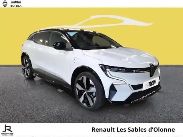 Occasion Renault Megane E-Tech Techno 161 kW (220 ch) 2023 Blanc glacier / toit noir étoilé SUV