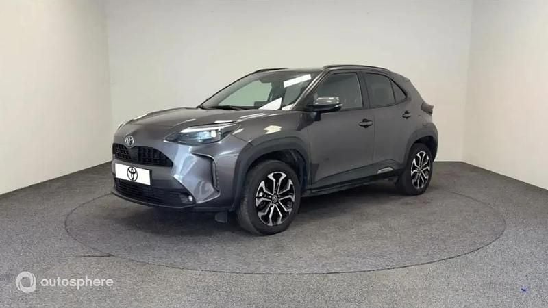 Utilisé 2023 Toyota Yaris Cross Design SUV | 22 999 € (Prix juste) - Image 1/4