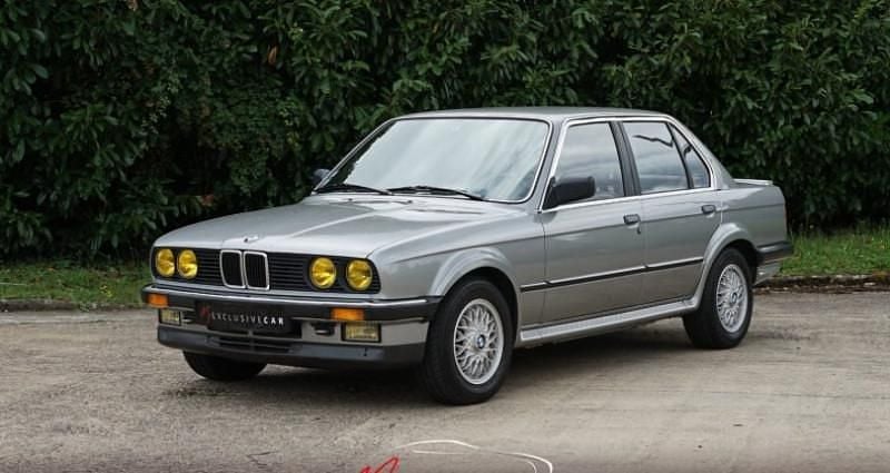 Occasion BMW 325 Sport Line 170 ch (125 kW) 1987 Gris Berline